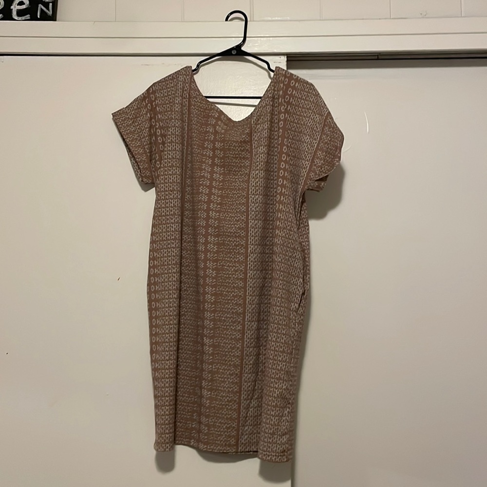 (L) Manaola He’olu collection dress